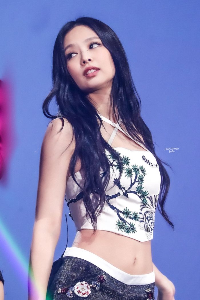 Idol có khí chất sang trọng từ trong trứng nước: Jennie hệt tiểu thư