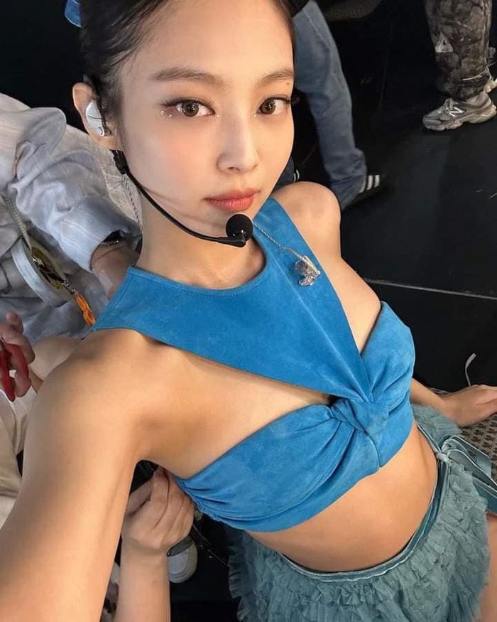 Idol có khí chất sang trọng từ trong trứng nước: Jennie hệt tiểu thư