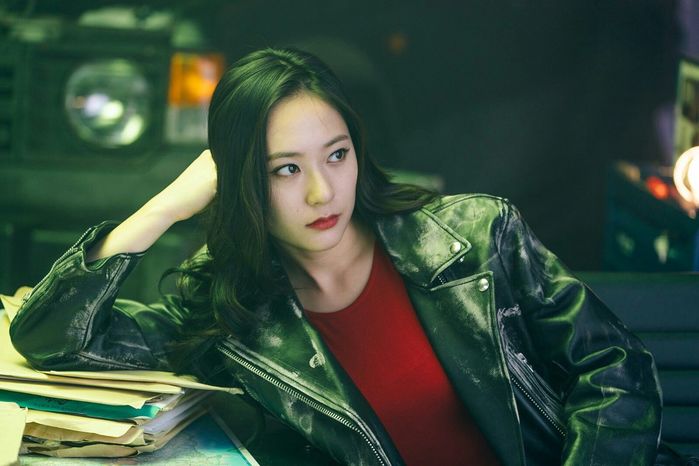 Idol Kpop mang vibe bad girl, nhìn là cuốn: Ai đỉnh lại được Krystal
