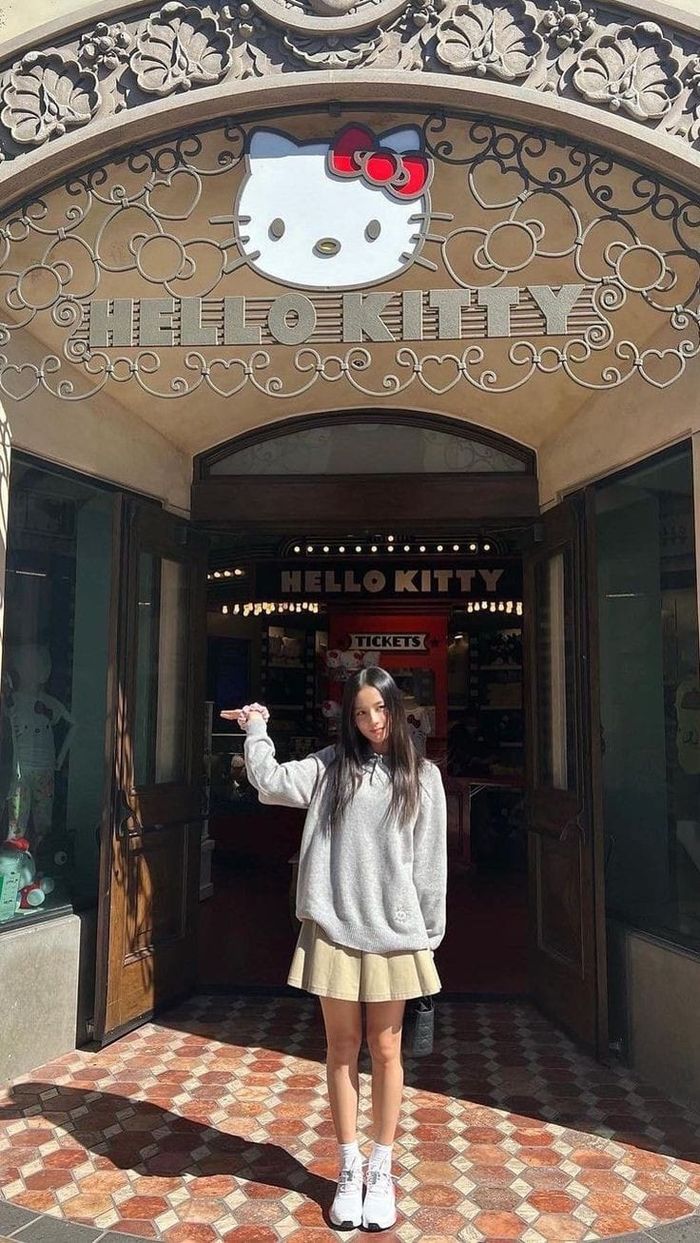 Jisoo 27 tuổi vẫn đam mê Hello Kitty: Còn được gọi là bạn thân