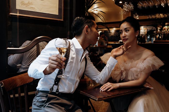 Khánh Thi - Phan Hiển tung ảnh cưới lãng mạn ở Paris