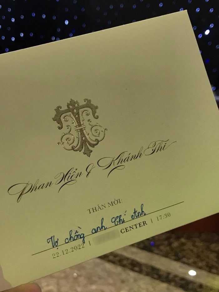 Khánh Thi - Phan Hiển tung ảnh cưới lãng mạn ở Paris
