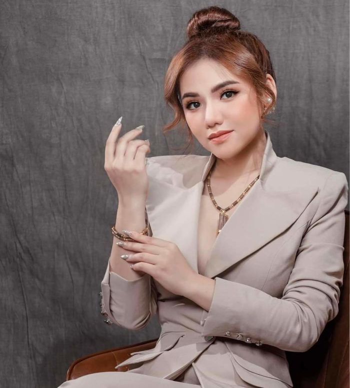 Lady Mây: Học trò cưng của Hồ Quỳnh Hương, Top 40 American Idol