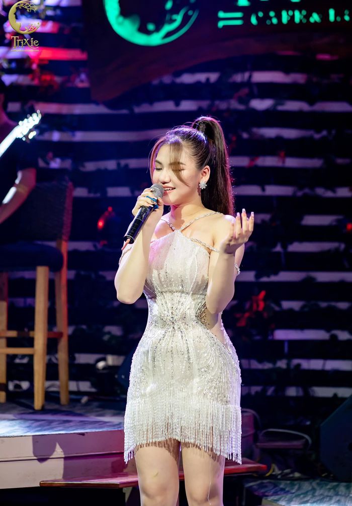 Lady Mây: Học trò cưng của Hồ Quỳnh Hương, Top 40 American Idol