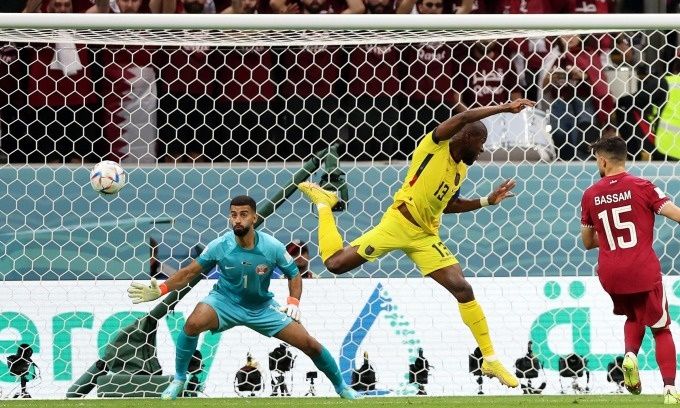 Qatar chi 220 tỷ đô tổ chức World Cup, ôm trái đắng ngay trận mở màn