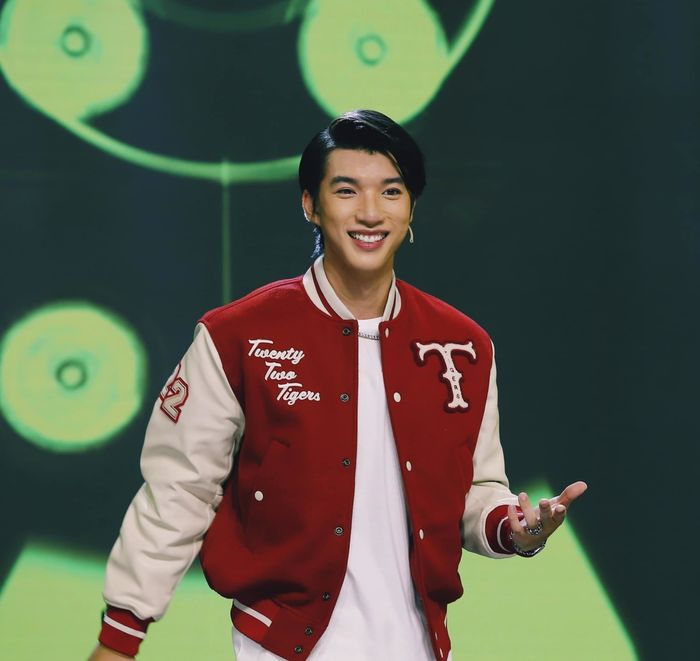 Loạt khoảnh khắc ngủ gật cưng xỉu của rapper HIEUTHUHAI