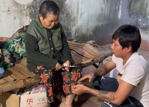 Lộc Fuho đến nhà thắp hương tiễn đưa nữ sinh Việt vụ Itaewon 