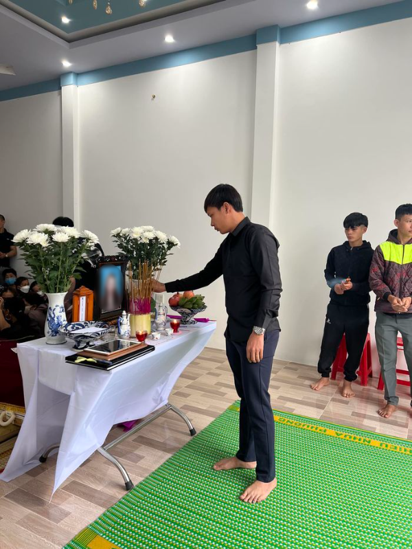 Lộc Fuho bỏ tiền túi hỗ trợ gia đình bé trai mất trong trụ bê tông 35m