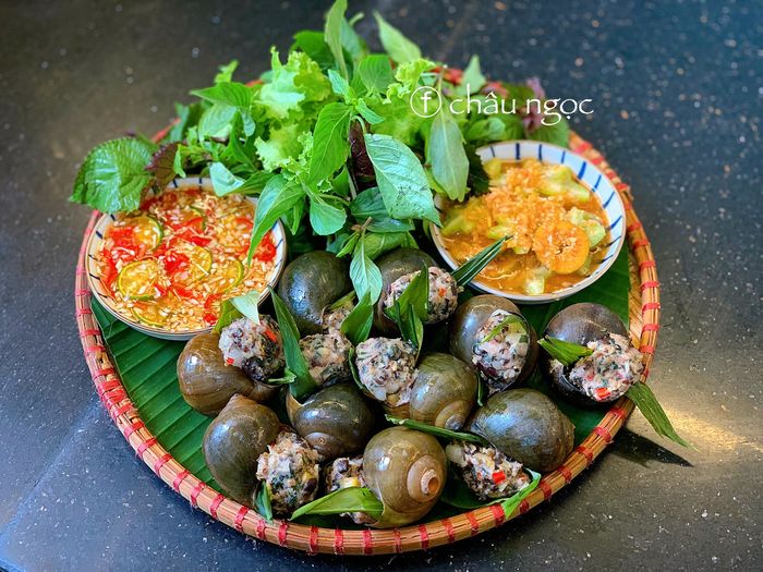 Mẹ đảm Hà Tĩnh chia sẻ tuyệt chiêu làm chả ốc siêu ngon