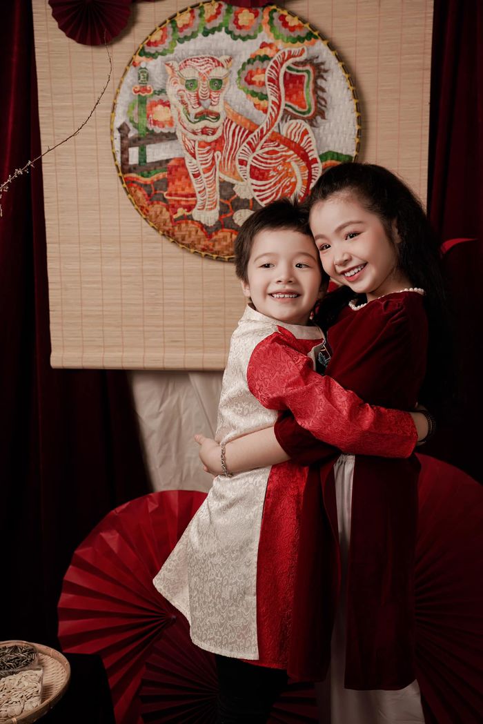 Mỹ nhân Việt vẫn mạnh mẽ nuôi con dù 0 đồng chu cấp