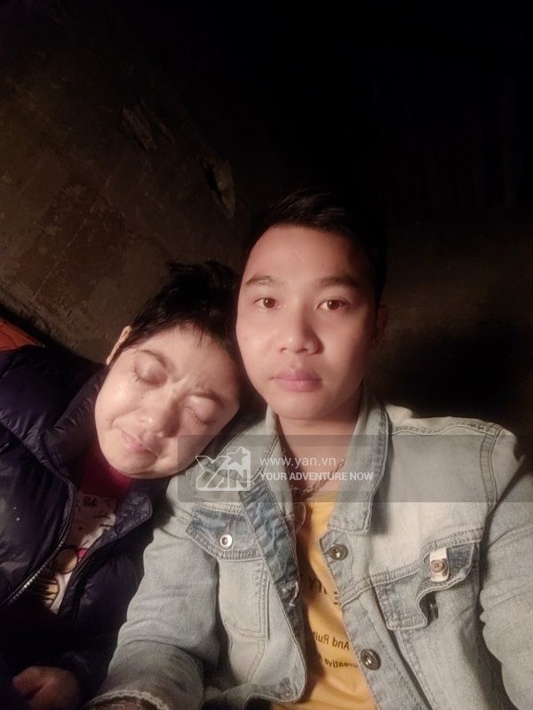 Người chồng bán nhà chăm vợ bệnh nặng: Tôi sẽ cố trả nợ và lo cho con