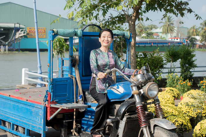 Nhan sắc của Hoàng Trinh ở tuổi U60: Thời gian bỏ quên là có thật
