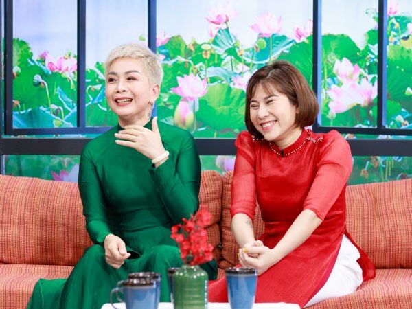 Những bà mẹ chồng quốc dân thương con dâu khiến chị em phát thèm