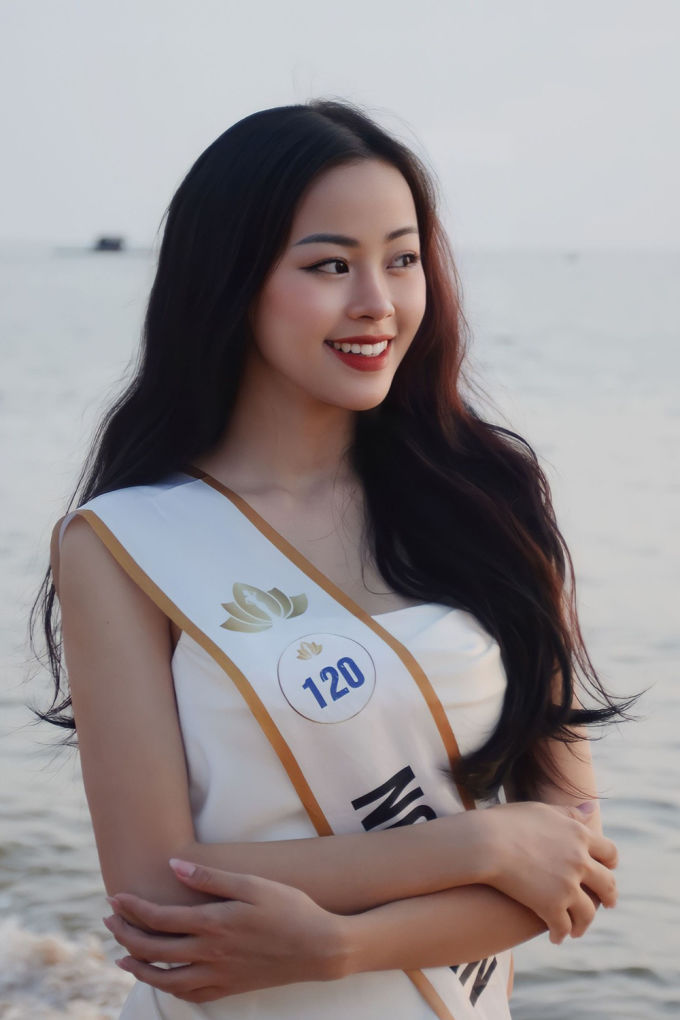 Những cặp chị em mỹ nhân Việt có cùng chí hướng thi Hoa hậu