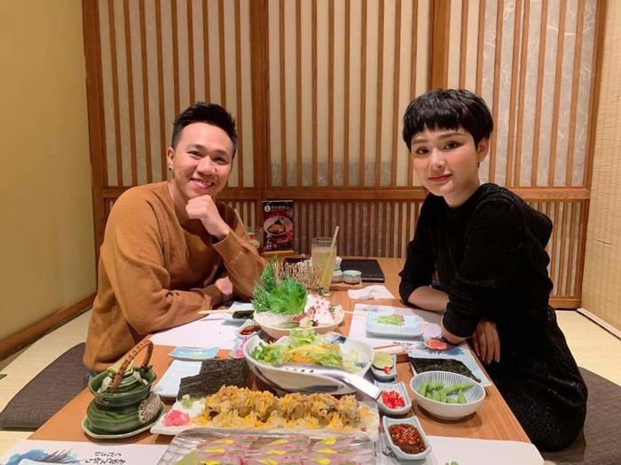 Những màn thua cược hài hước của sao Việt: Thùy Tiên phải đổi avatar
