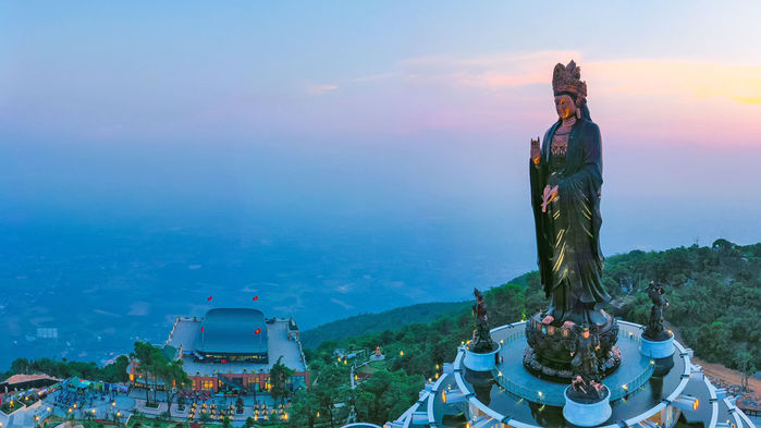 Núi Bà Đen xuất hiện hiện tượng thiên nhiên độc đáo, đẹp tựa tiên cảnh
