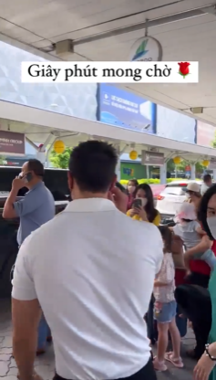 Phản ứng nhóc tỳ sao Việt khi ba mẹ đi làm về: Con Mr Đàm tình cảm