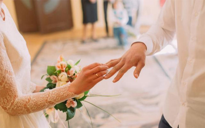 Bị phản đối cô gái vẫn lấy chồng khiếm khuyết: Tổ ấm sắp có thêm người