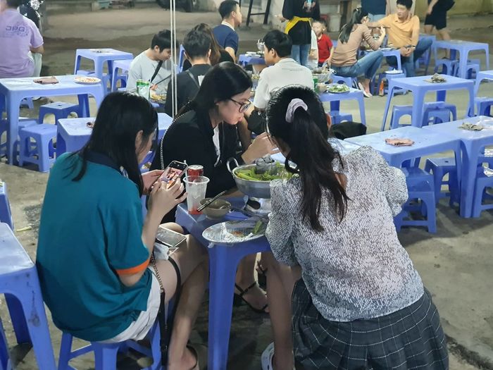 Quán lẩu miền Tây đắt khách nhất Sài Gòn: Thu hơn 120 triệu đồng/ngày