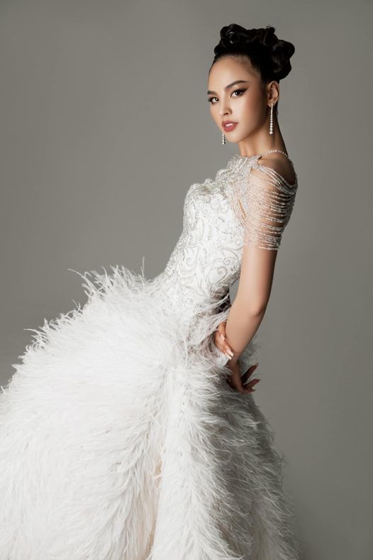 Quỳnh Nga tập luyện 3 năm thi Miss Charm, nay đành nhường may mắn