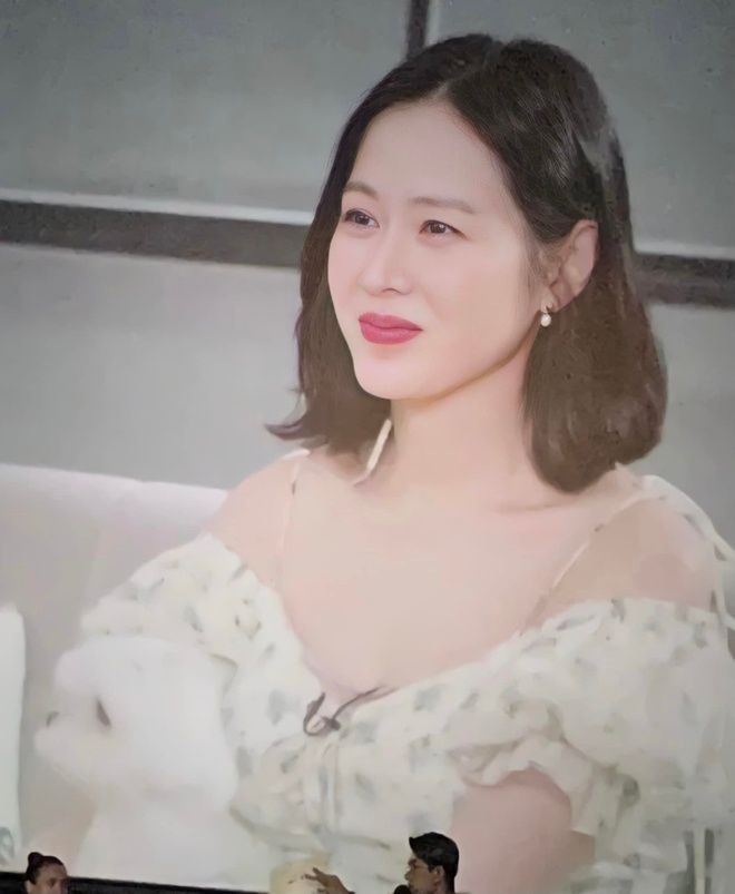 Son Ye Jin và Hyun Bin đón con trai đầu lòng: Fan chúc mừng không ngớt