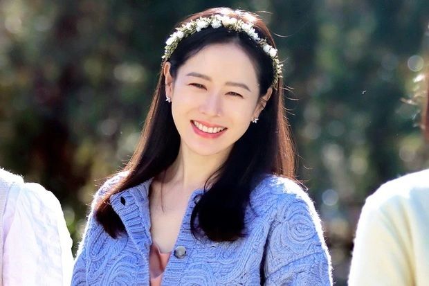 Son Ye Jin và Hyun Bin đón con trai đầu lòng: Fan chúc mừng không ngớt