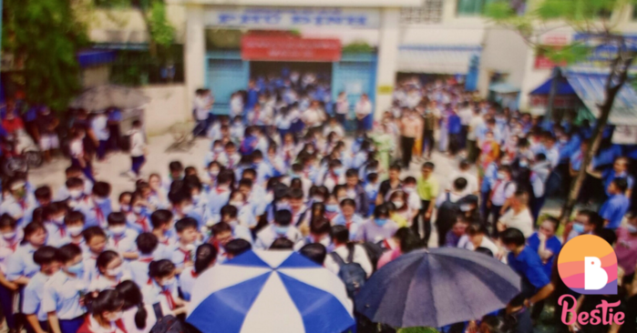 Xúc động với người thầy hơn 30 năm đi dạy chưa dám nghỉ một ngày