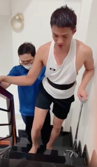 Từ một người mẫu vạm vỡ, Đàm Quang Phúc giờ phải tập đi từng bước