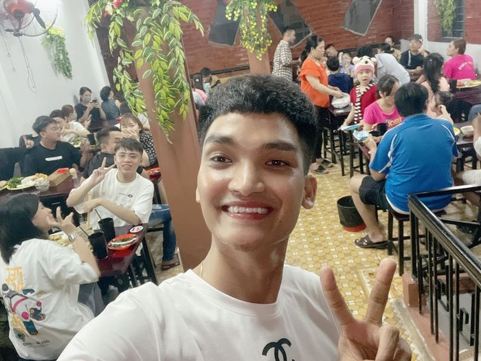 Vận xui của Mạc Văn Khoa khi làm ông chủ: Bị tố giá cao đến bị nhái