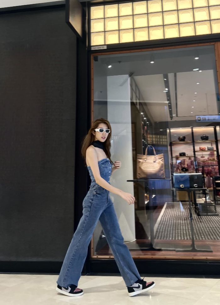 Vòng 2 từng có bé mỡ: Thúy Ngân nay khoe eo 0% mỡ thừa