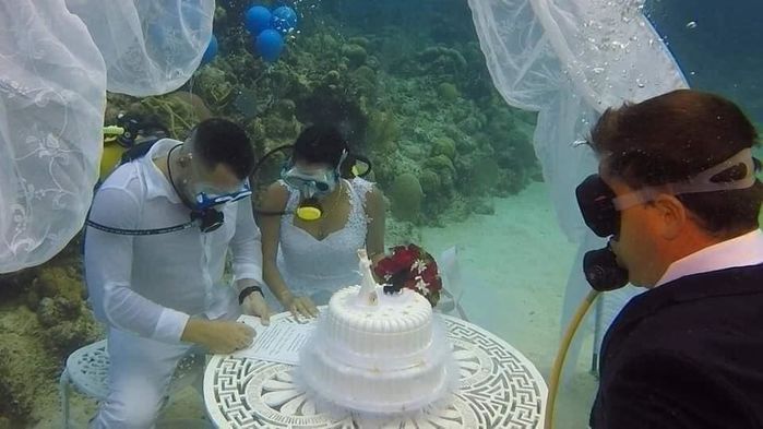 Đám cưới có 1-0-2 tại Nam Định: Cô dâu được rước dâu bằng xe cần cẩu