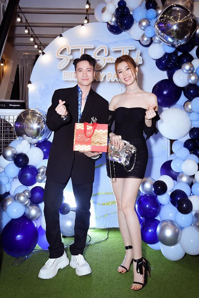 Ảnh hot sao Việt 11/12: Sam ăn gian khi đọ sắc Hoa hậu Tiểu Vy