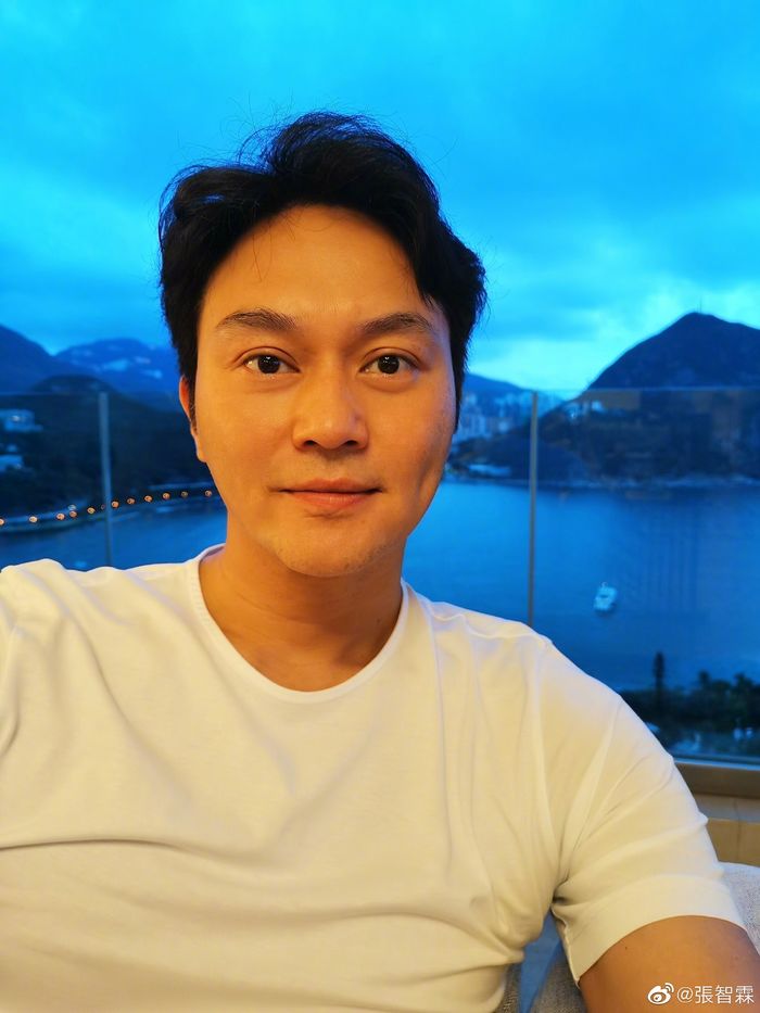 Vợ chồng Trương Trí Lâm dạy con lạ lắm: Giấu kín thân phận minh tinh