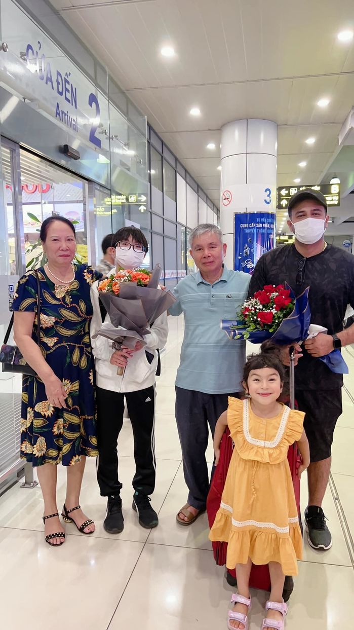 Con gái 5 tuổi ủng hộ mẹ đi tìm ba mới: Trẻ con nhưng quá hiểu chuyện