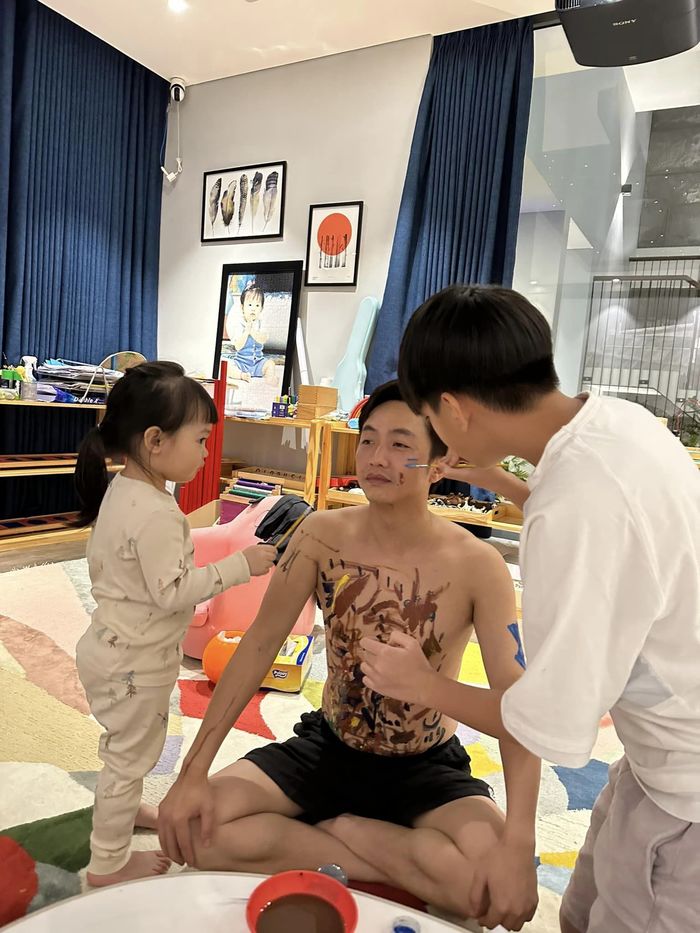 Cường Đô La và châm ngôn yêu vợ chuẩn chồng nhà người ta