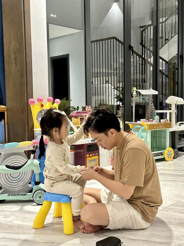 Cường Đô La và châm ngôn yêu vợ chuẩn chồng nhà người ta
