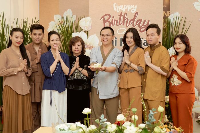 Đại Nghĩa được Nhật Kim Anh tổ chức sinh nhật, mẹ ruột rơi nước mắt