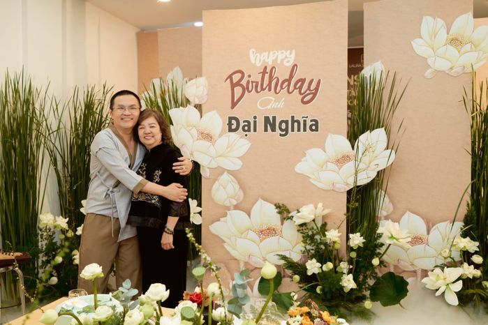 Đại Nghĩa được Nhật Kim Anh tổ chức sinh nhật, mẹ ruột rơi nước mắt