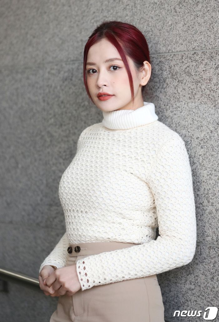 Chi Pu trải lòng khi truyền thông Hàn ví Kim Tae Hee của Việt Nam