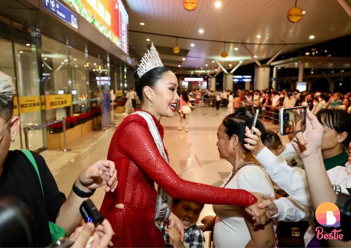 Hoa hậu Ngọc Châu chính thức lên đường đến Miss Universe 2022