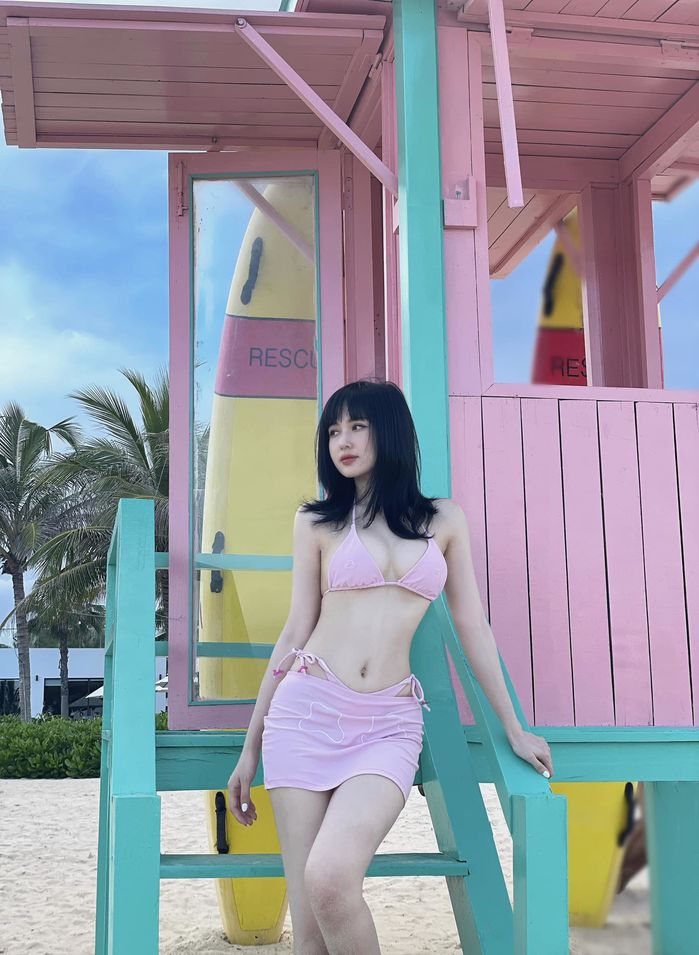 Hot girl Tâm Tít đẹp bền vững: Gái 2 con vẫn nuột nà chuẩn nàng thơ