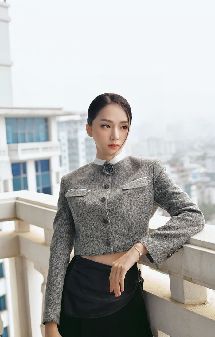 Hương Giang đi ăn cưới tinh tế hết phần: Nhường spotlight cho cô dâu