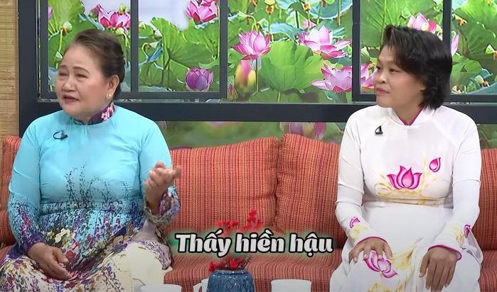 Mẹ chồng U70 buôn ve chai cho con dâu chữa bệnh: Thương như ruột thịt