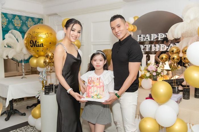 Phương Trinh Jolie tổ chức sinh nhật 10 tuổi cho con gái đầu lòng