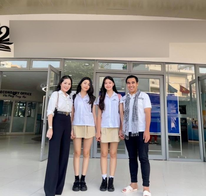 Quyền Linh chăm chút vợ con khéo: Nhan sắc ai cũng xinh đẹp