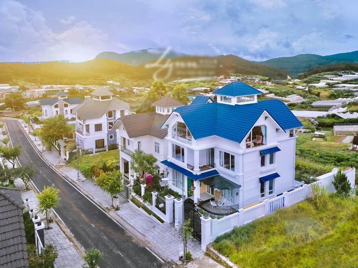 Sao Việt mua nhà trong năm 2022: Nể phục Ninh Dương Lan Ngọc