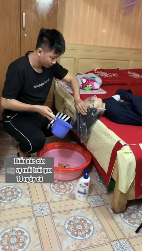 Vợ muốn gội đầu nhưng còn ở cữ sau sinh, chồng tinh tế ra tay giúp vợ