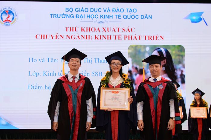 Thí sinh quyết nối gót Đỗ Hà ở Hoa hậu Việt Nam: Thủ khoa Đại học lớn
