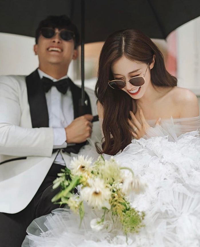 Toàn cảnh đám cưới của Jiyeon và ông xã cầu thủ bóng chày danh tiếng