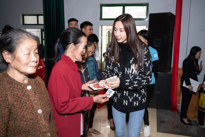 Top 3 Hoa hậu Việt Nam 2022 tất bật làm thiện nguyện hậu đăng quang